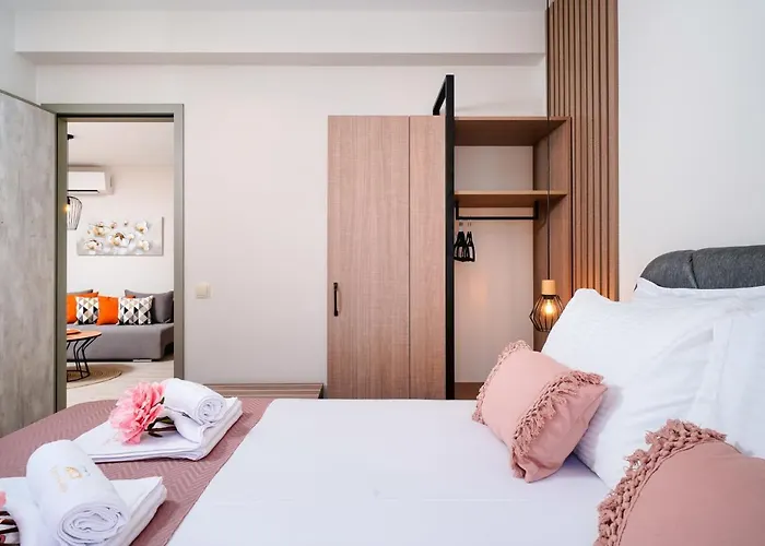 Tereza Golden Chrysi Ammoudia